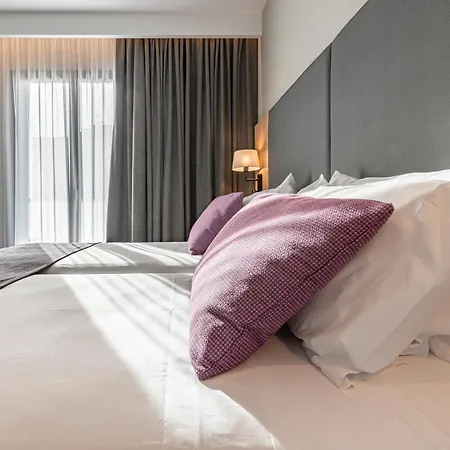 Astari Hotel 4*