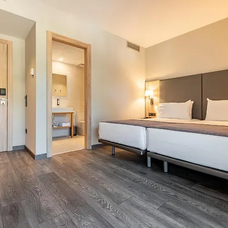 Hotel Astari