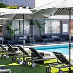 Hotel Astari