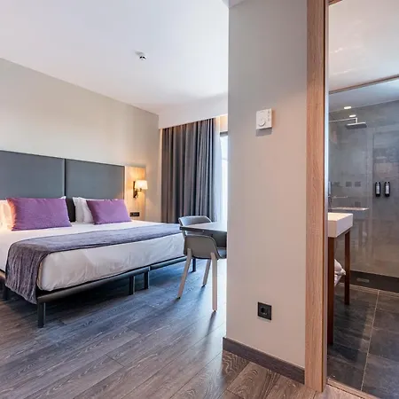Hotel Astari 4*