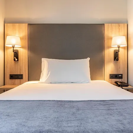 Astari Hotel 4*